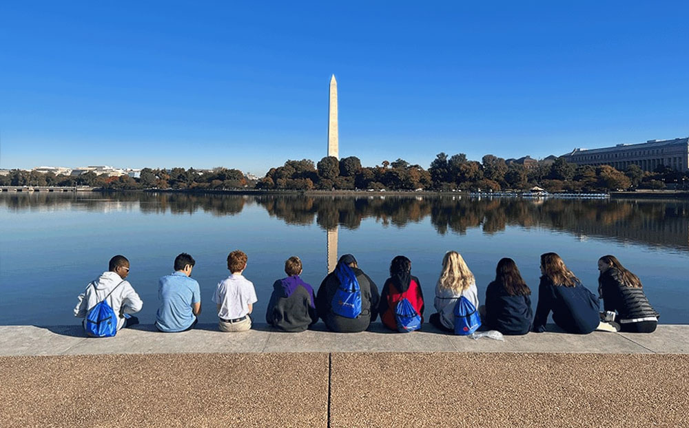 Renbrook 8th Graders at the Washington Monument