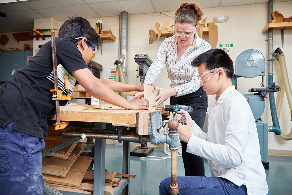 Students in Woodworking class at Renbrook School
